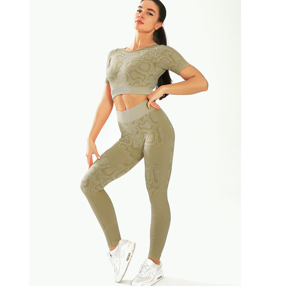 Two Piece Snake Pattern Beautiful Back Buttocks Cropped Yoga Suit